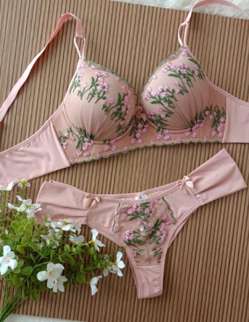 LAURHA | BRA INTIMATES