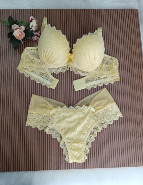 LAURHA | BRA INTIMATES